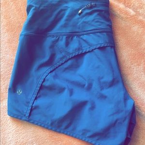 LULULEMON size 6 2.5 blue speed ups